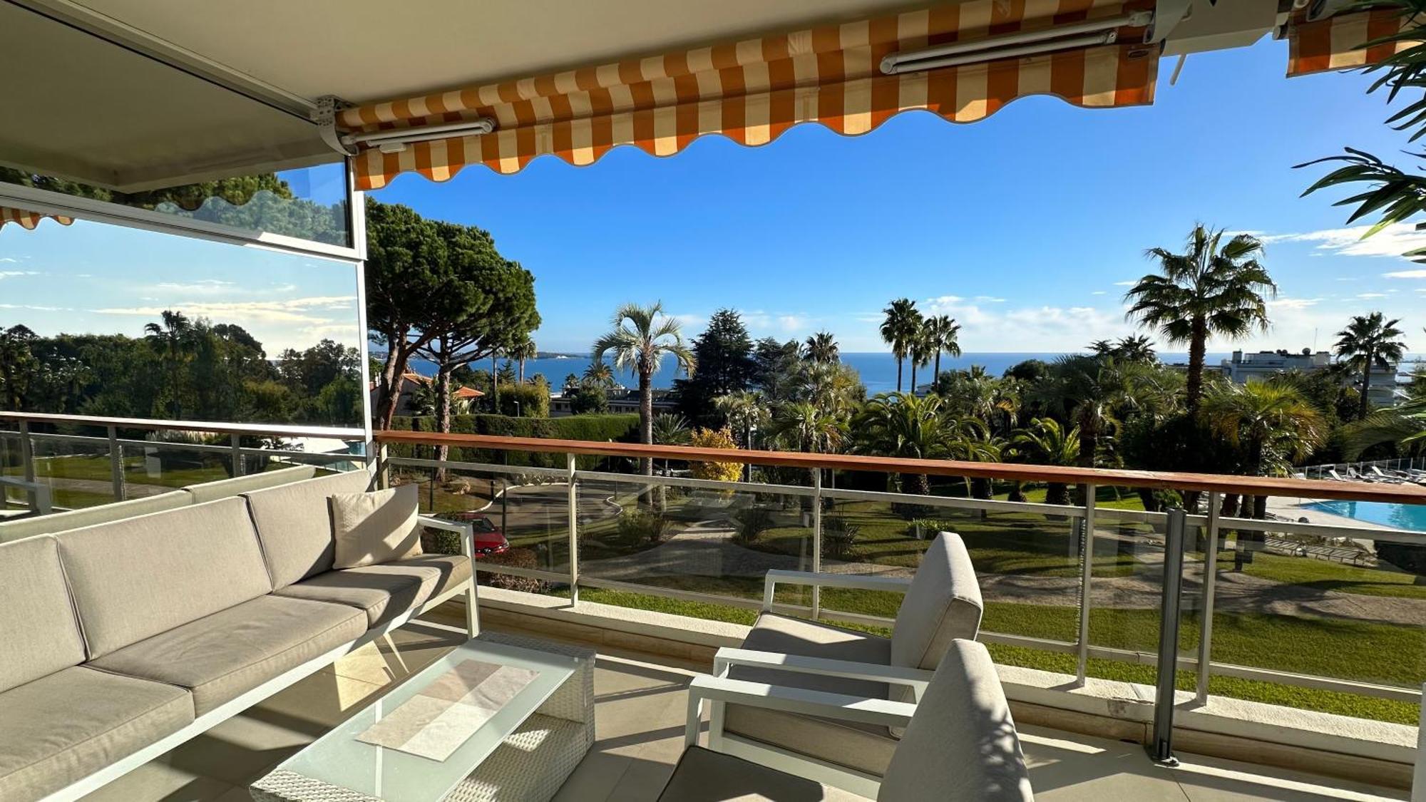 Appartement 2 Chambres Vue Mer Panoramique, Proche Croisette Cannes 발로리스 외부 사진