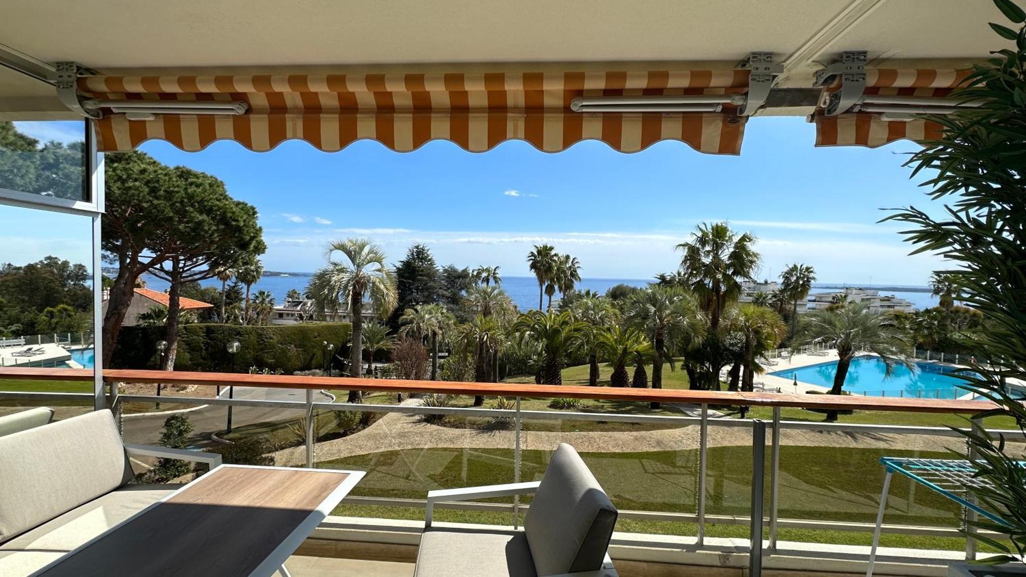 Appartement 2 Chambres Vue Mer Panoramique, Proche Croisette Cannes 발로리스 외부 사진