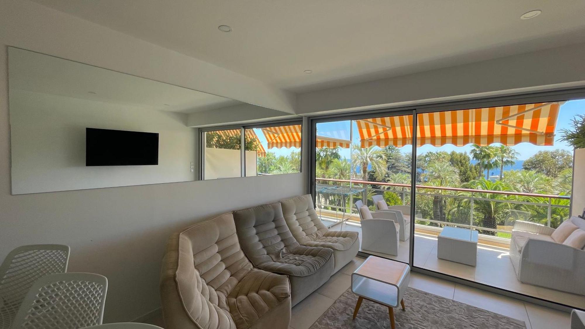 Appartement 2 Chambres Vue Mer Panoramique, Proche Croisette Cannes 발로리스 외부 사진