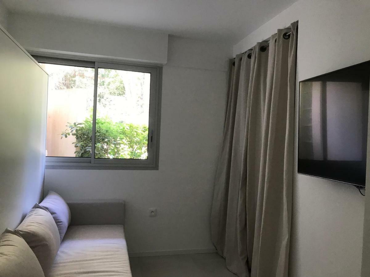 Appartement 2 Chambres Vue Mer Panoramique, Proche Croisette Cannes 발로리스 외부 사진