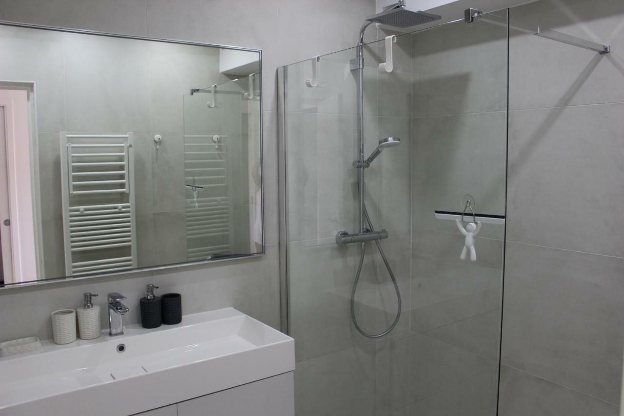 Appartement 2 Chambres Vue Mer Panoramique, Proche Croisette Cannes 발로리스 외부 사진